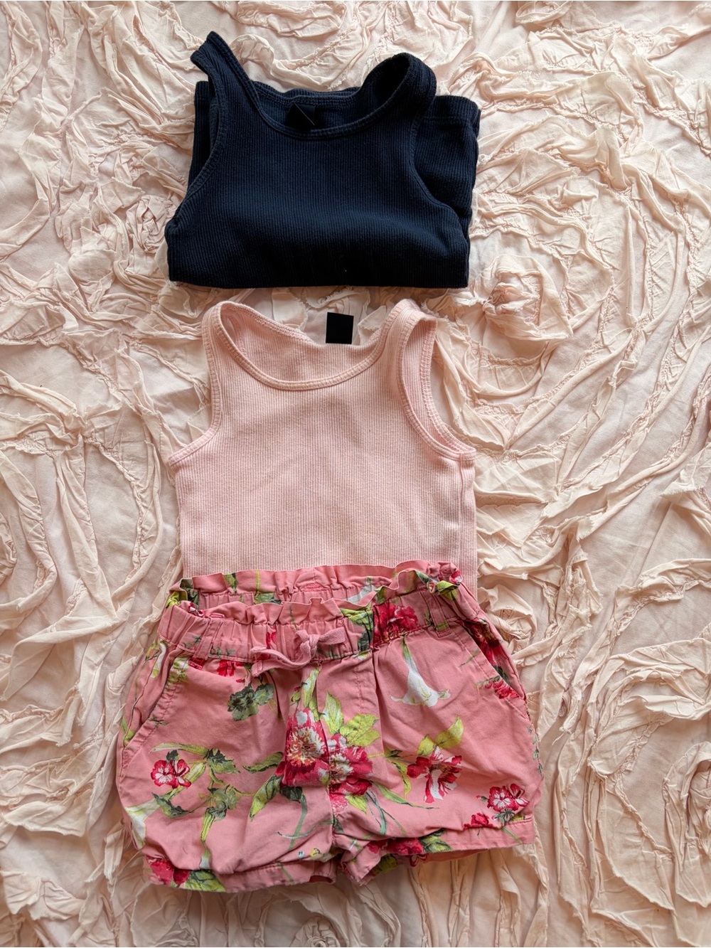Baby Gap 2t shorts and tank tops